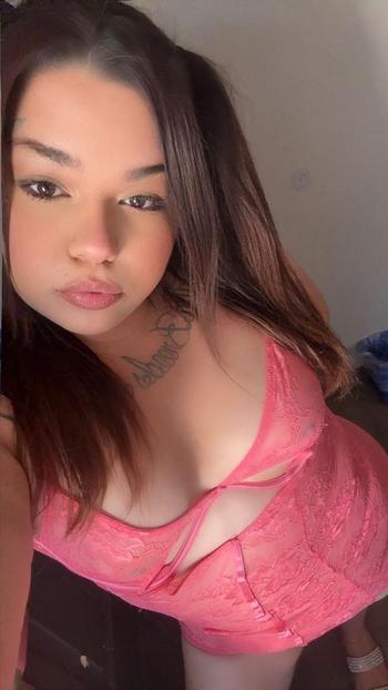 Mina, 24  female escort, San Luis Obispo