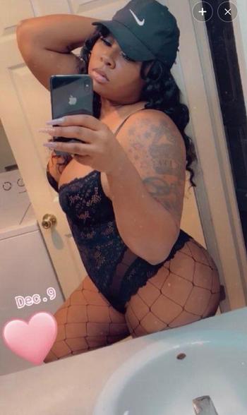 Yaya, 27  female escort, San Luis Obispo